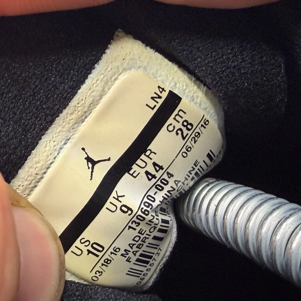 Size 10 Air Jordan 12 Retro Winter‎ Winterized Black Mens Sneakers 130690-004